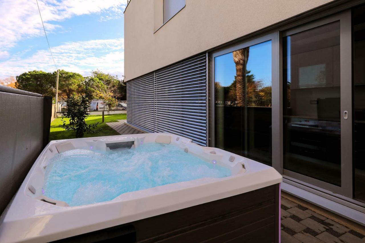 Caisa- Luxury Apartment 20 M From The Sea Zadar Bagian luar foto